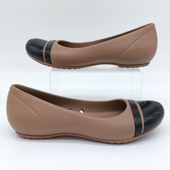 Crocs Flats Shoes Womens Sz 6 Round Toe Brown Black Colorway Cap Toe Comfort - Picture 1 of 9